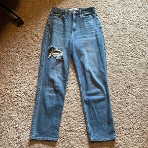 Womens Hollister Curvy Ultra High Rise Vintage Straight jeans size 25 Regular